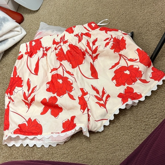 Commense Floral Strapless Top With Pockets Shorts Set - Picture 8 of 8